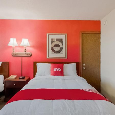 Oyo Hotel Morton East Peoria I-74 מראה חיצוני תמונה