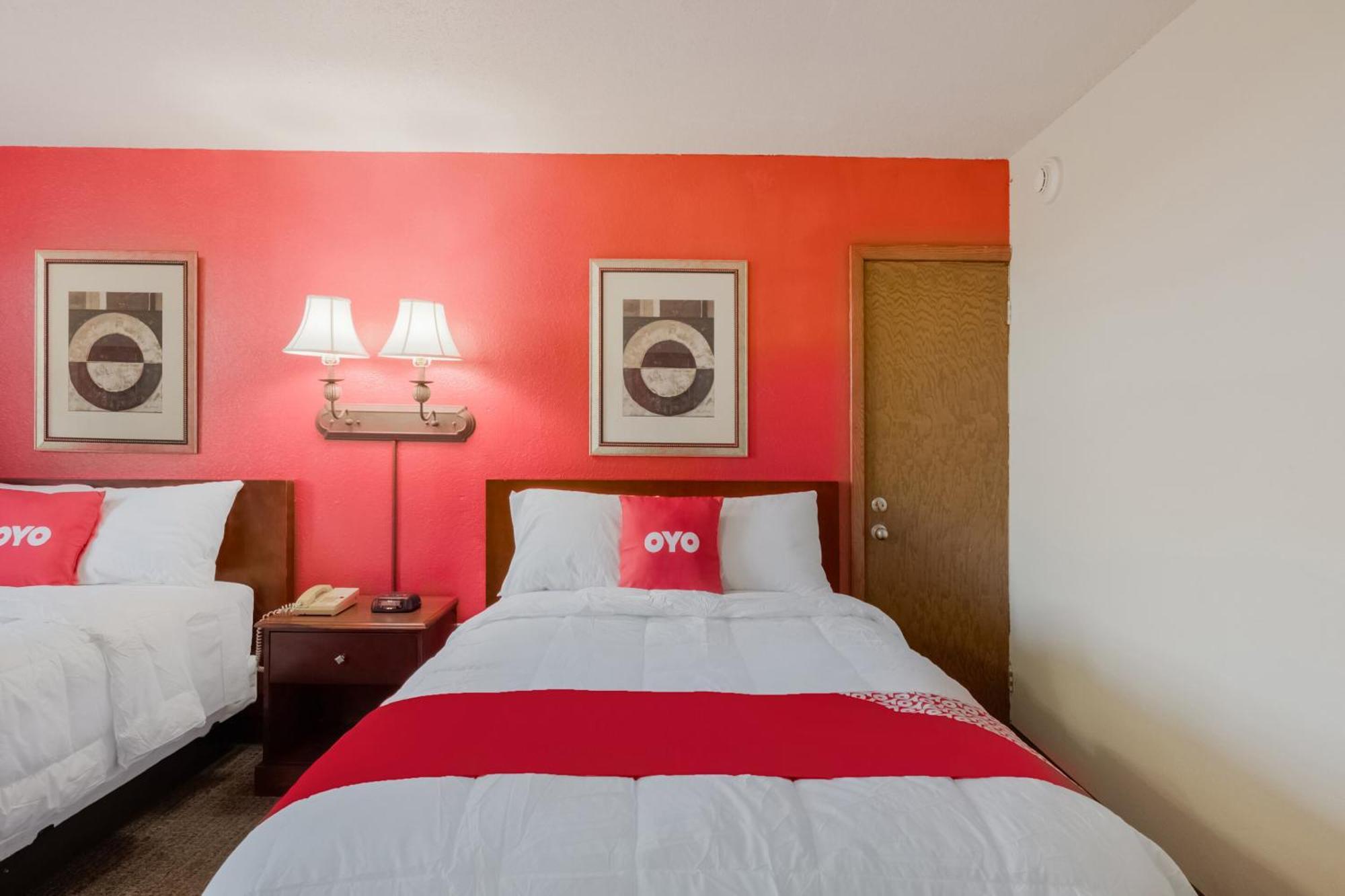 Oyo Hotel Morton East Peoria I-74 מראה חיצוני תמונה